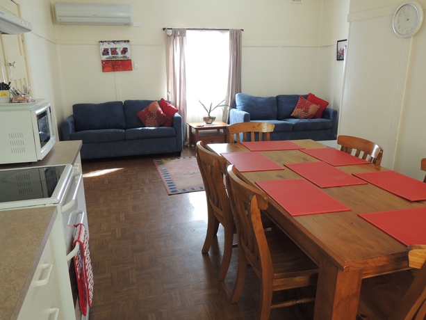 Imagen de los interiores del Hotel Argyle Terrace Motor Inn. Foto 9