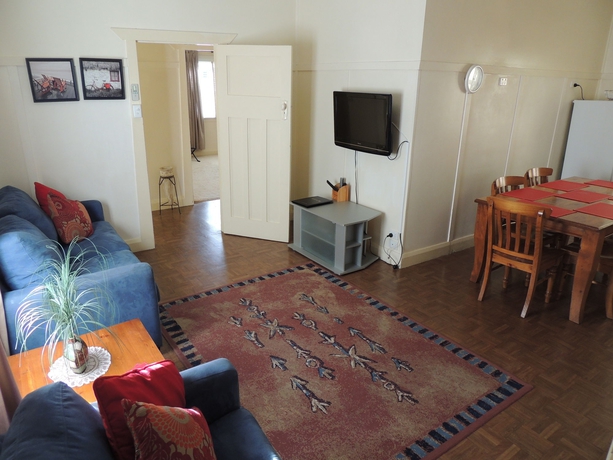 Imagen de los interiores del Hotel Argyle Terrace Motor Inn. Foto 10