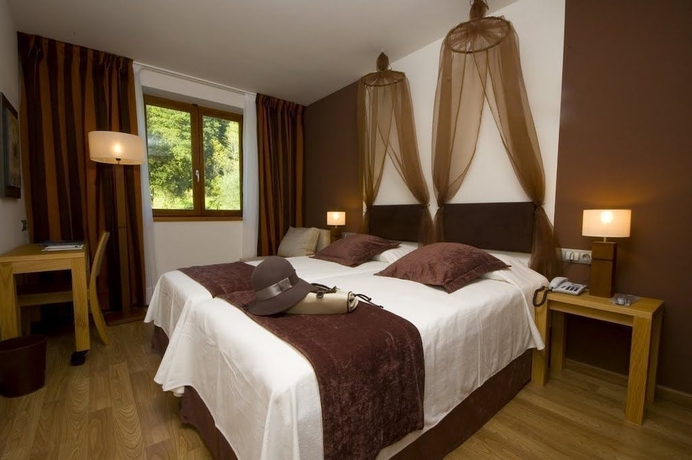 Imagen de la habitación del Hotel Arha Reserva Del Saja. Foto 11