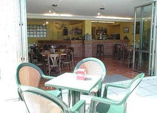 Imagen del bar/restaurante del Hotel Arha Villa de Noja. Foto 2