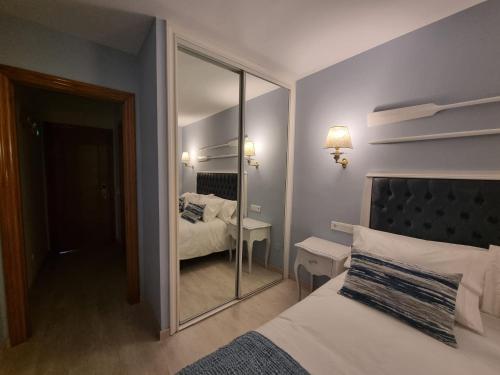 Imagen de la habitación del Hotel Arha Villa de Santoña. Foto 19