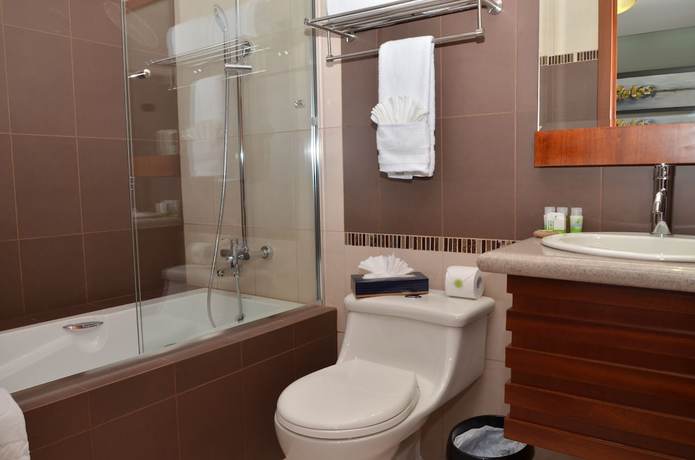 Imagen de la habitación del Hotel Arhan&aacute; Hoster&iacute;a Resort. Foto 9