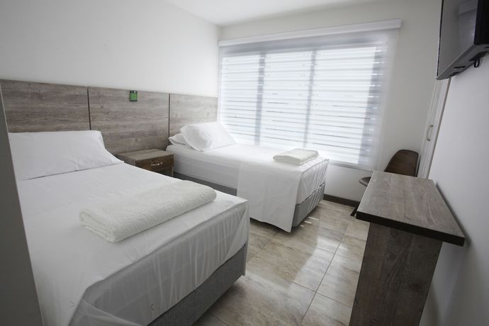 Imagen de la habitación del Hotel Ari. Foto 2