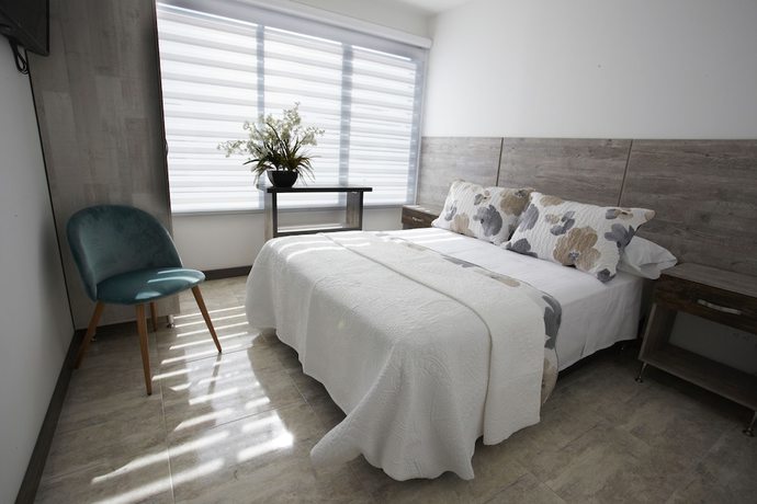 Imagen de la habitación del Hotel Ari. Foto 9