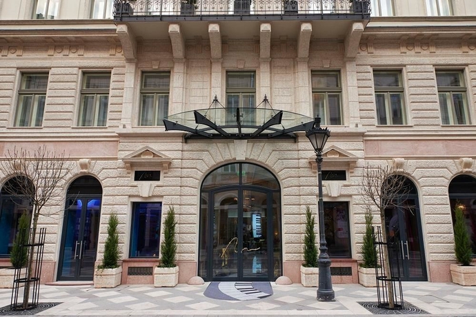 Imagen de los exteriores del Hotel Aria Budapest By Library Collection. Foto 4