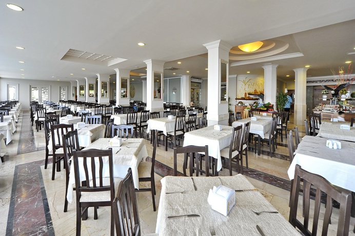 Imagen del bar/restaurante del Hotel Aria Resort and Spa. Foto 5