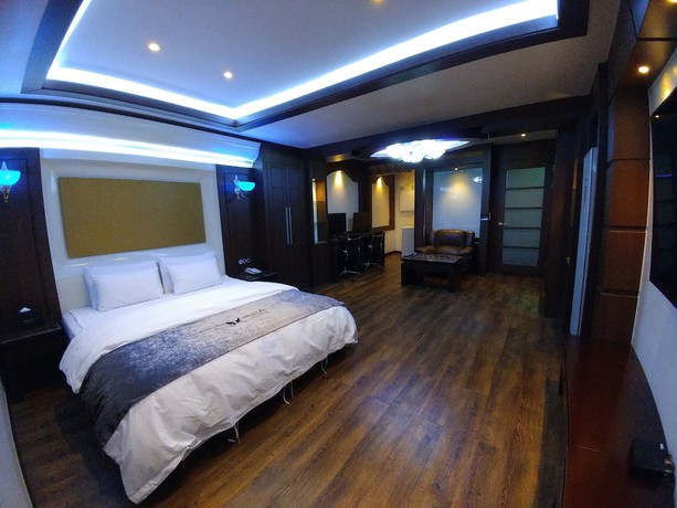 Imagen de la habitación del Hotel Aria Seosan. Foto 11