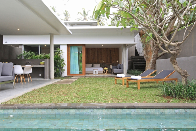 Imagen de la piscina del Hotel Aria Villas Ubud. Foto 15