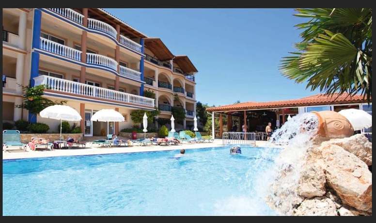 Imagen de la piscina del Hotel Ariadne Apartments, Planos. Foto 15
