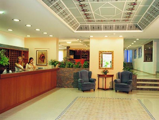 Imagen general del Hotel Ariadne Beach, Stalos. Foto 12