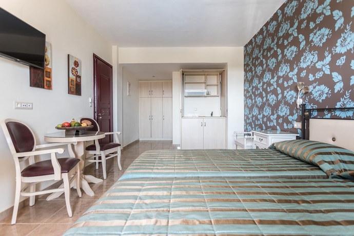 Imagen de la habitación del Hotel Ariadne, Naxos Ciudad. Foto 12