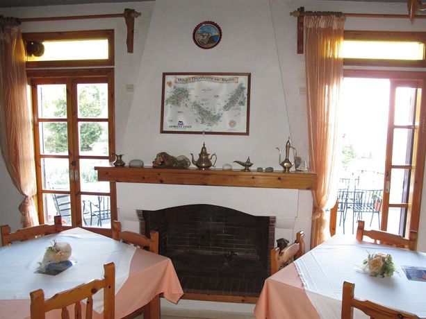 Imagen de los exteriores del Hotel Ariadne, Skopelos. Foto 8