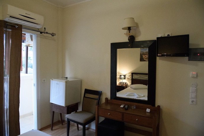 Imagen de la habitación del Hotel Ariadni by Estia. Foto 3