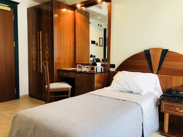 Imagen de la habitación del Hotel Ariae Dependance - Alihotels. Foto 13