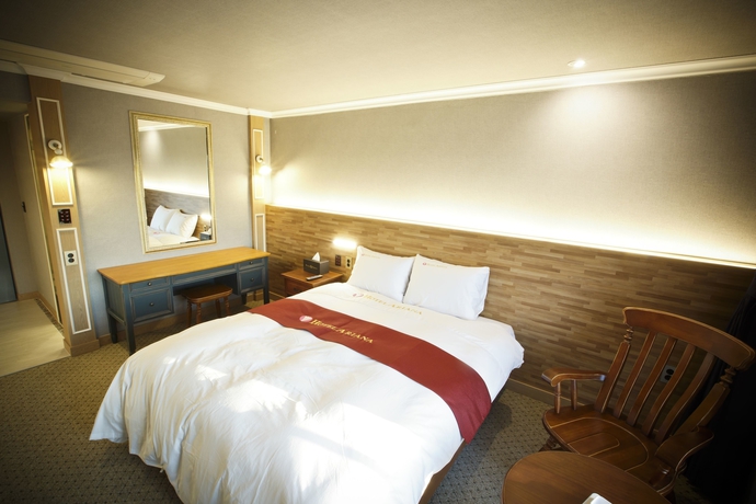 Imagen de la habitación del Hotel Ariana. Foto 17