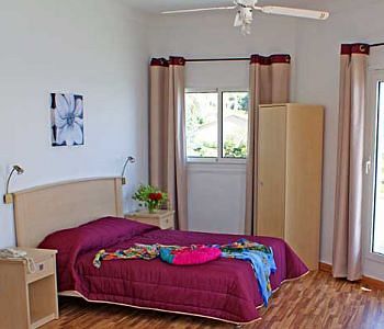 Imagen de los exteriores del Hotel Ariana, Santa-Maria-di-Lota. Foto 11