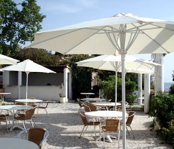 Imagen de la piscina del Hotel Ariana, Santa-Maria-di-Lota. Foto 14