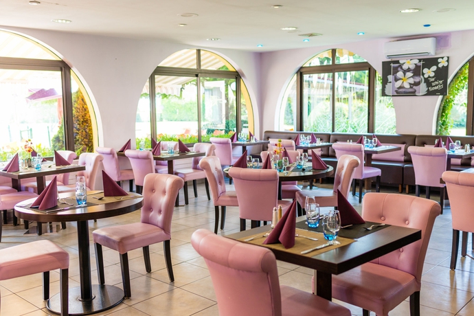 Imagen del bar/restaurante del Hotel Ariane, Fos-Sur-Mer. Foto 5