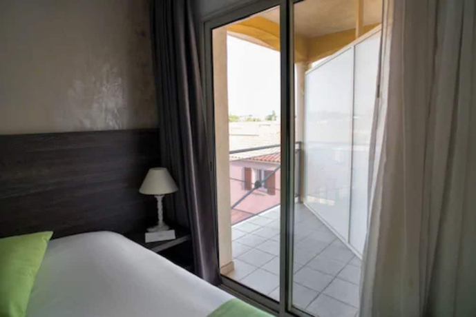 Imagen de la habitación del Hotel Ariane, ISTRES. Foto 2
