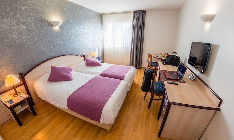 Imagen de la habitación del Hotel Ariane, ISTRES. Foto 5