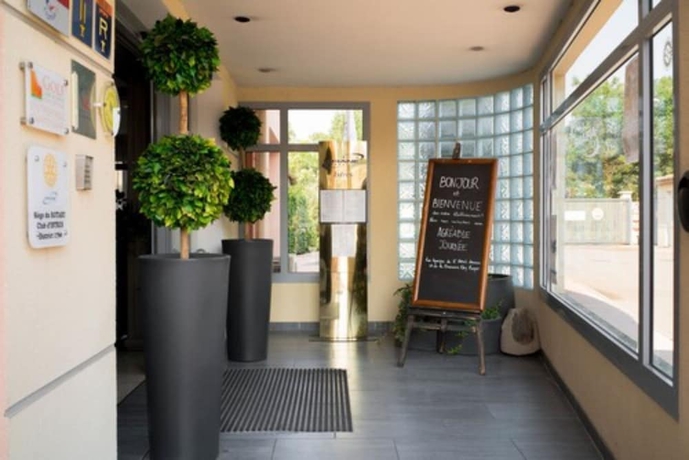 Imagen de los interiores del Hotel Ariane, ISTRES. Foto 17