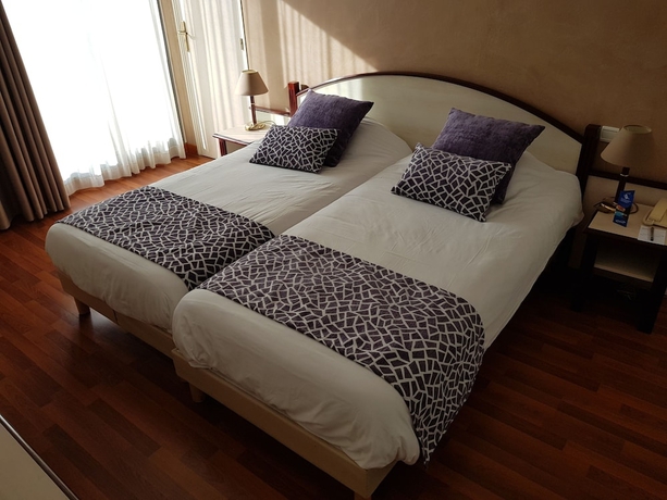 Imagen de la habitación del Hotel Ariane, ISTRES. Foto 16