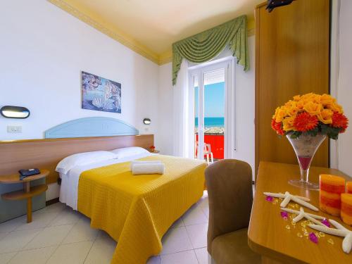 Imagen de la habitación del Hotel Ariane, Rimini. Foto 6
