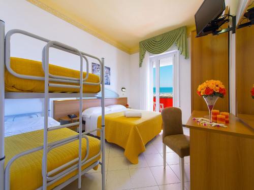 Imagen de la habitación del Hotel Ariane, Rimini. Foto 8