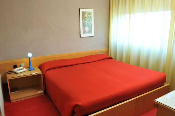 Imagen general del Hotel Ariane, Thiene. Foto 6