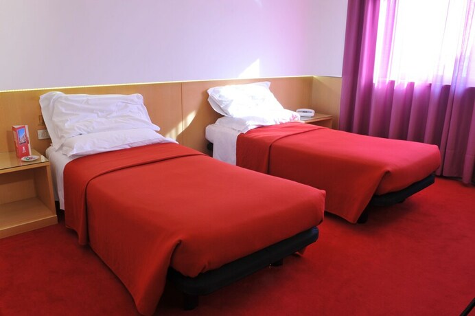 Imagen general del Hotel Ariane, Thiene. Foto 9