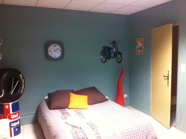 Imagen de la habitación del Hotel Ariane, VICHY. Foto 11