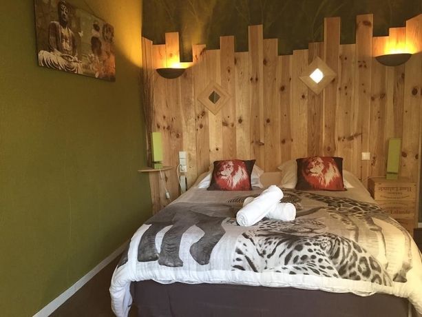 Imagen de la habitación del Hotel Ariane, VICHY. Foto 12