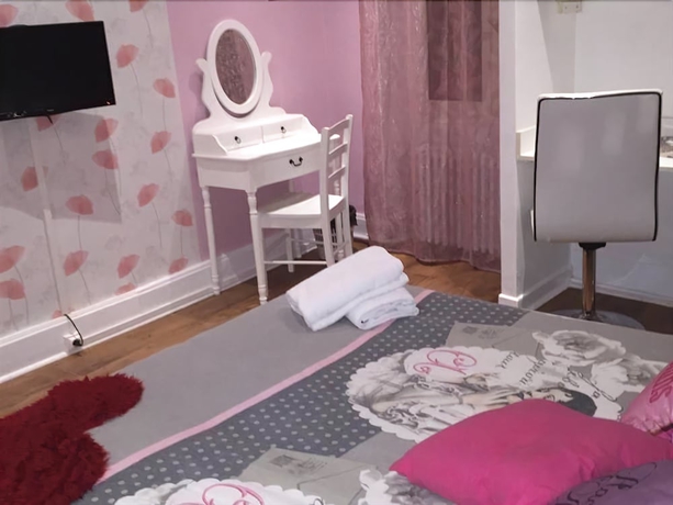 Imagen de la habitación del Hotel Ariane, VICHY. Foto 19