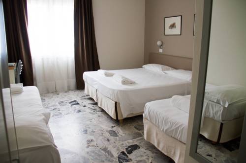 Imagen de la habitación del Hotel Arianna, Iseo. Foto 11