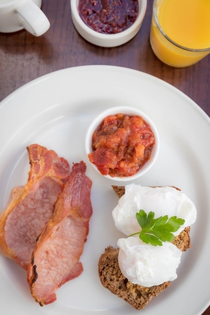 Imagen del bar/restaurante del Hotel Ariel House. Foto 9