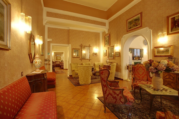 Imagen de los interiores del Hotel Ariele. Foto 16