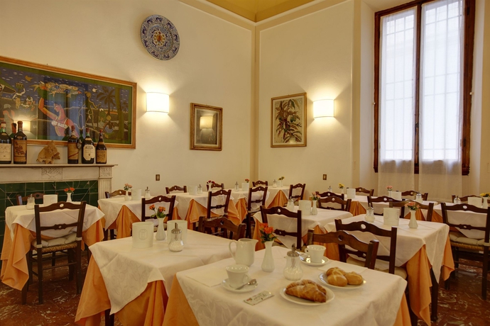 Imagen del bar/restaurante del Hotel Ariele. Foto 4