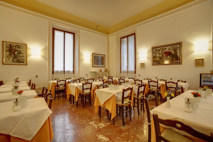 Imagen del bar/restaurante del Hotel Ariele. Foto 5