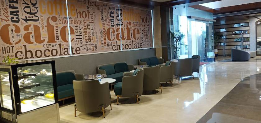 Imagen del bar/restaurante del Hotel Ariena the Boutique. Foto 5