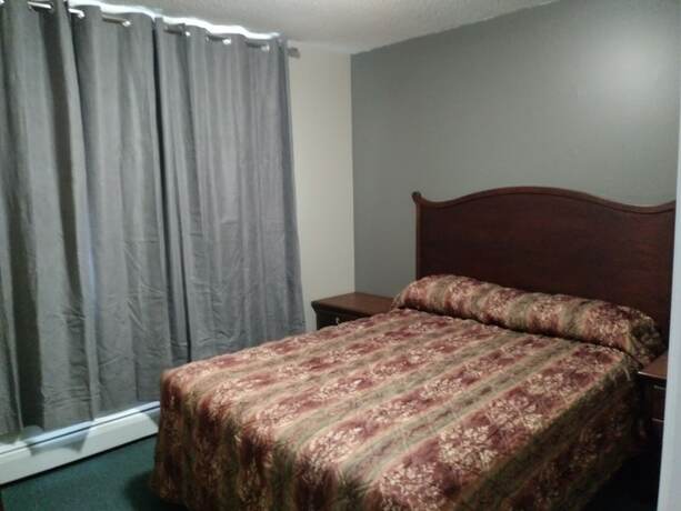 Imagen de la habitación del Hotel Aries Motel. Foto 18