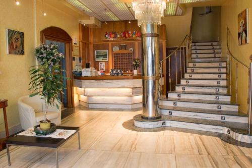 Imagen de los interiores del Hotel Arillo. Foto 9