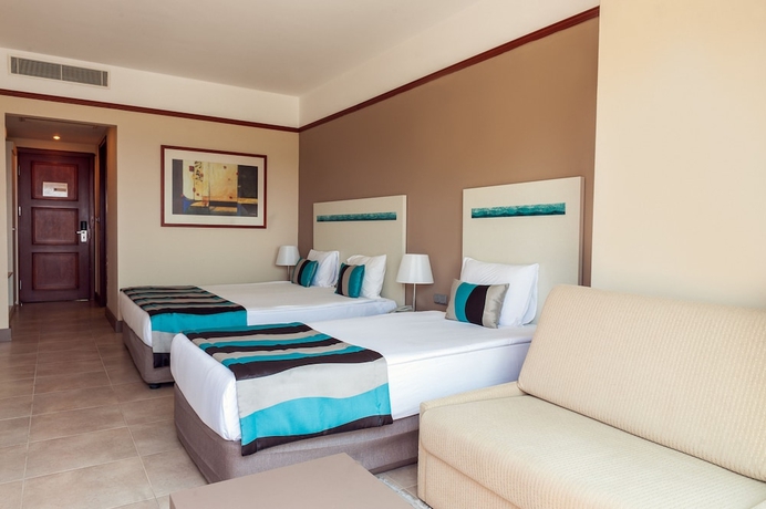 Imagen de la habitación del Hotel Arin Resort. Foto 4