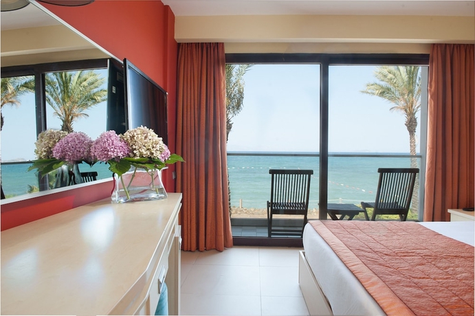 Imagen de la habitación del Hotel Arin Resort. Foto 10