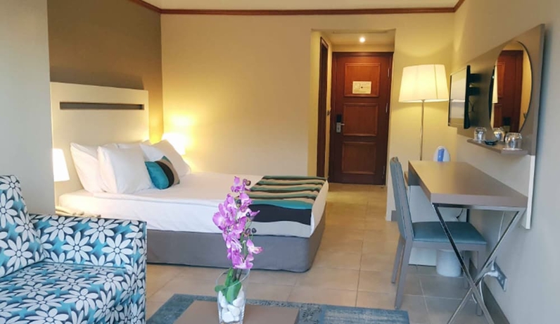 Imagen de la habitación del Hotel Arin Resort. Foto 16