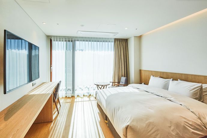 Imagen de la habitación del Hotel Arina. Foto 15