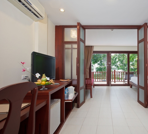 Imagen de la habitación del Hotel Arinara Beach Resort Phuket. Foto 8