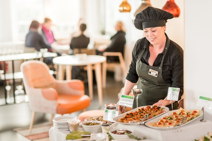 Imagen del bar/restaurante del Hotel Årstaviken Hotell. Foto 2