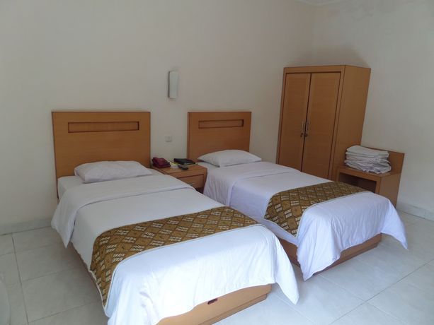 Imagen de la habitación del Hotel Arini. Foto 2