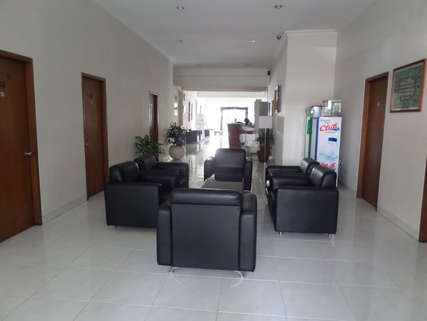 Imagen de los interiores del Hotel Arini. Foto 18