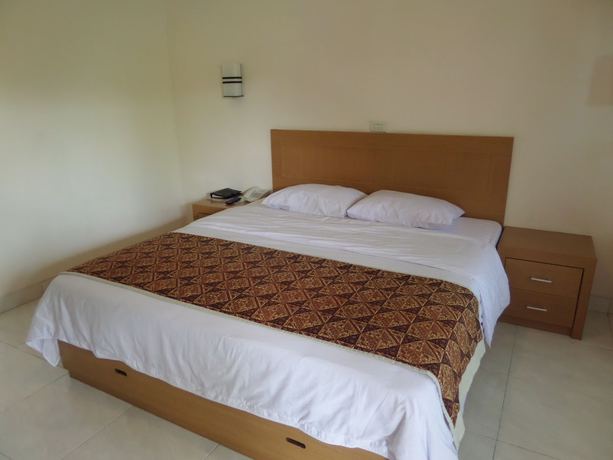 Imagen de la habitación del Hotel Arini. Foto 13